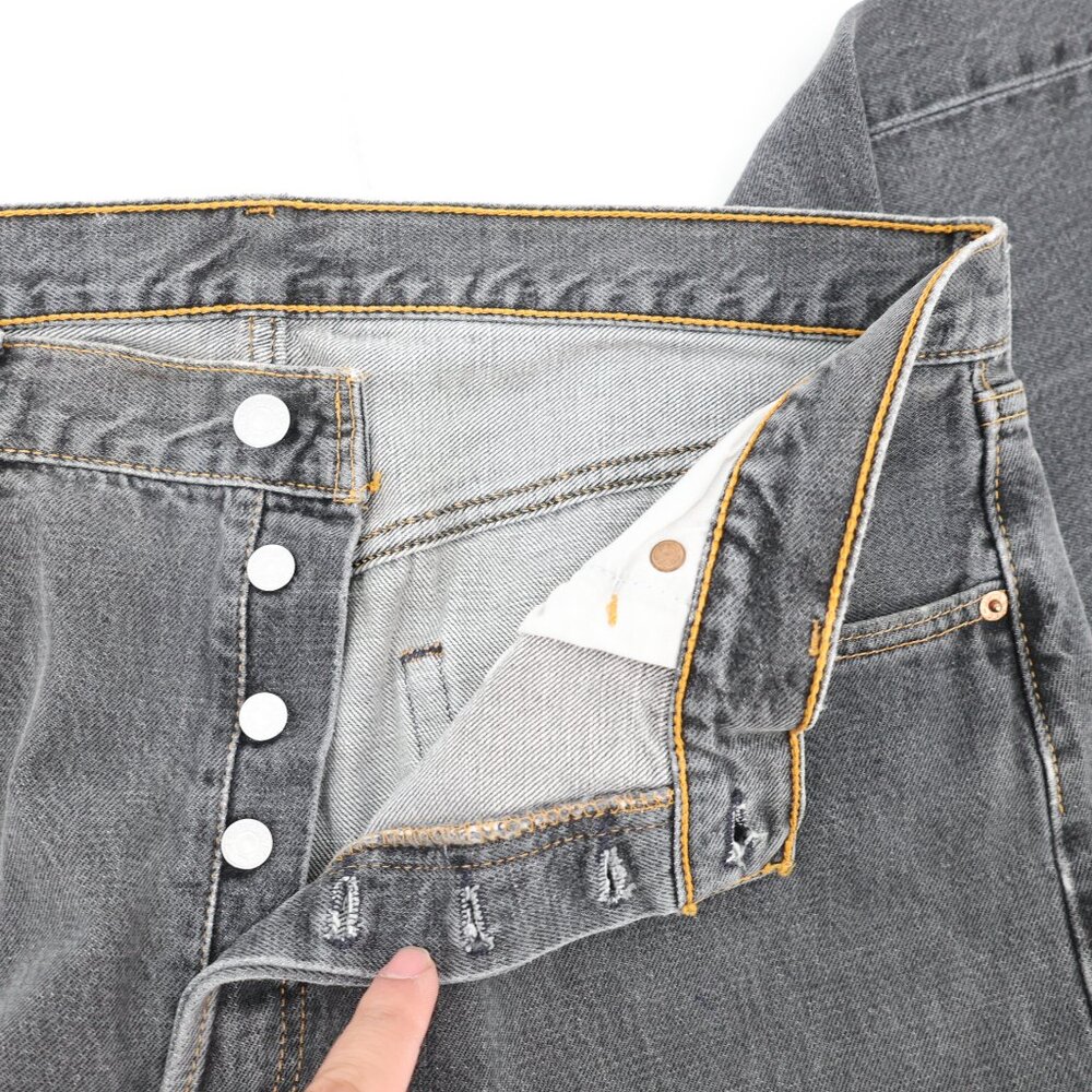 Vintage Levis 501 0155 Jeans mens 36x28.5 Button Fly Straight Made in USA gray - Picture 13 of 15